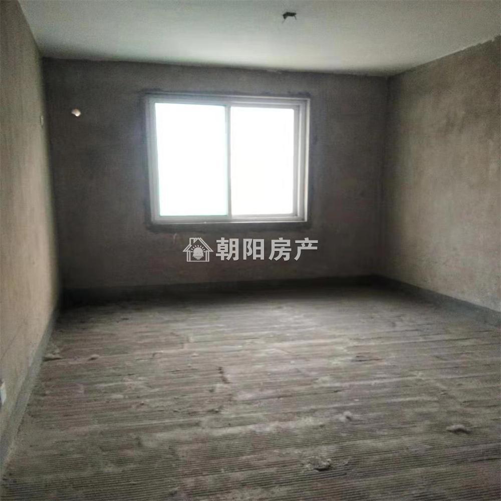 范圩小区 90平 南向三室 2000元/平 毛坯