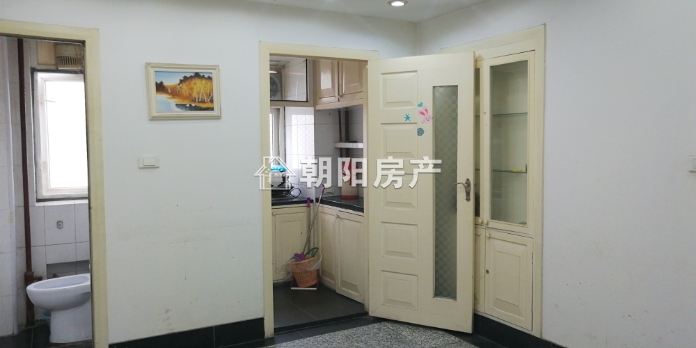 前锋一村 70平 南向两室一卫 交通便利 学区房