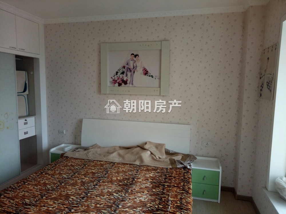 西都绿洲 94平 南向两居精装 满两年 2751元/平
