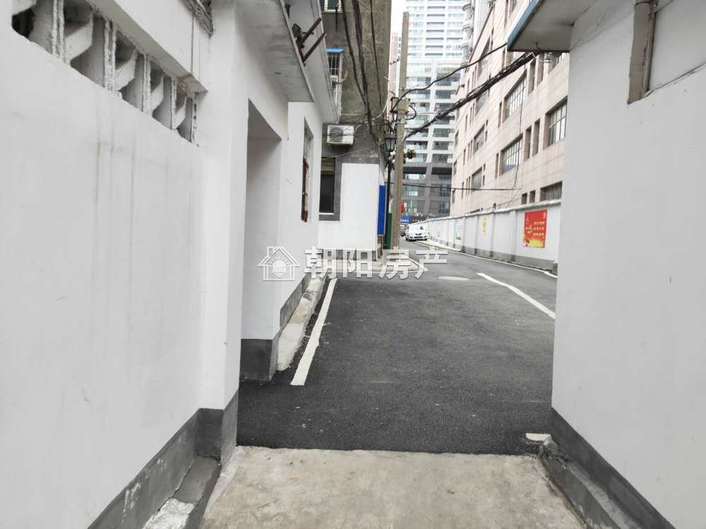 龙湖小区农行大院 73平 南向两室 满两年 单价3000出头