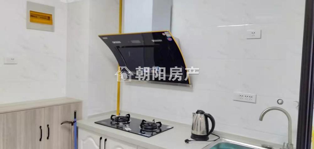 尚城公寓 67平 精装朝南一居 交通便利 视野开阔