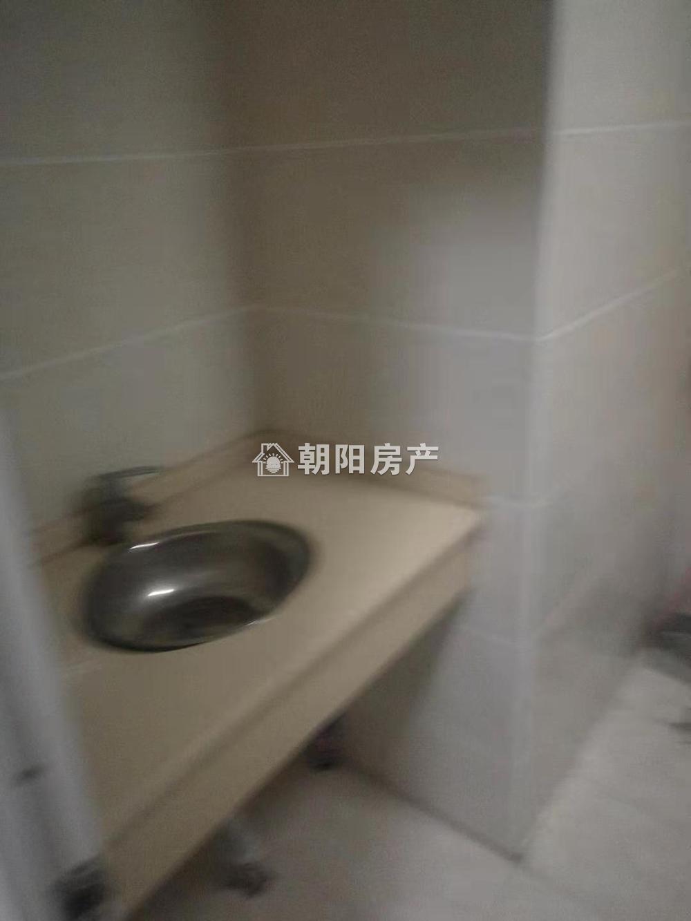 瑞鑫大厦 43平 精装一室一厅 采光好 交通便利 随时看房