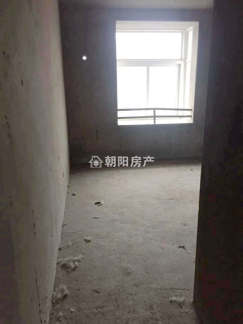 淮河公馆 96平 南向三室二厅 单价2083元 学区房交通便利