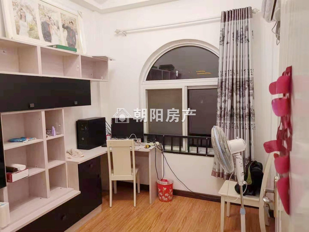 顺发泽润园 85平 南向三室二厅 精装免税 配套齐全