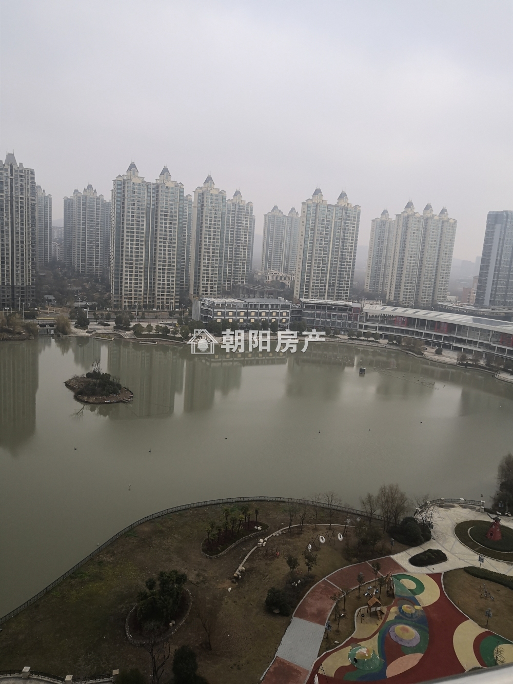 万茂华府 108平 南向三室一卫 毛坯交付 交通便利
