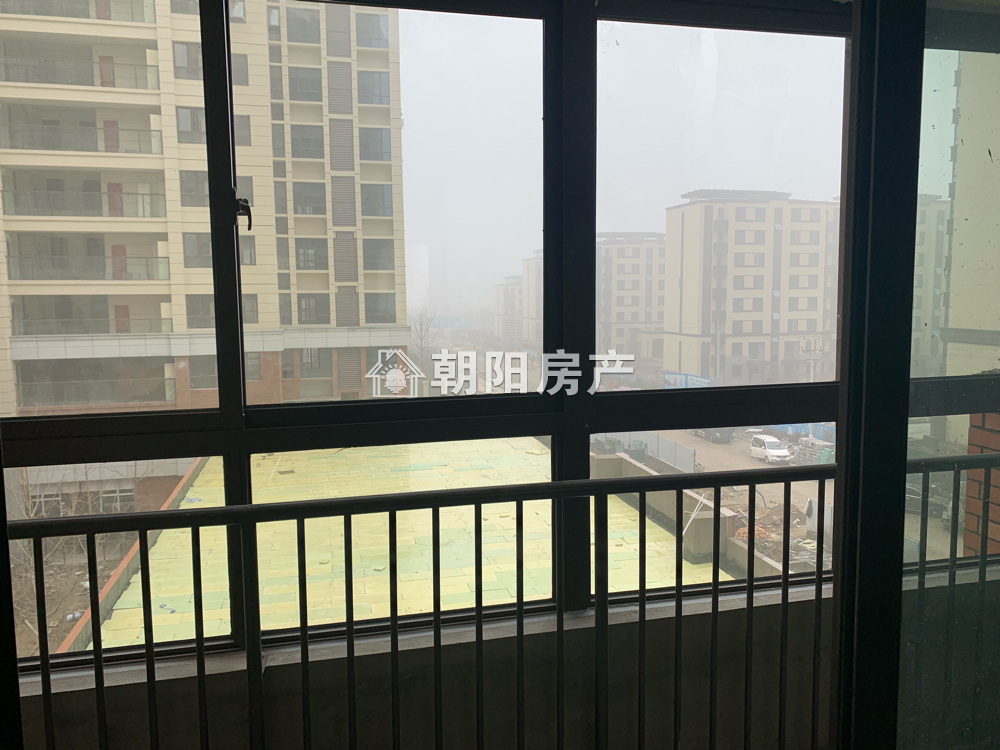 御香山 134平 南向三居 学区房 采光好