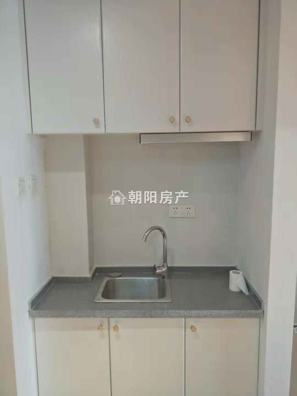 中环158 46平 精装一室一厅 满两年 配套齐全