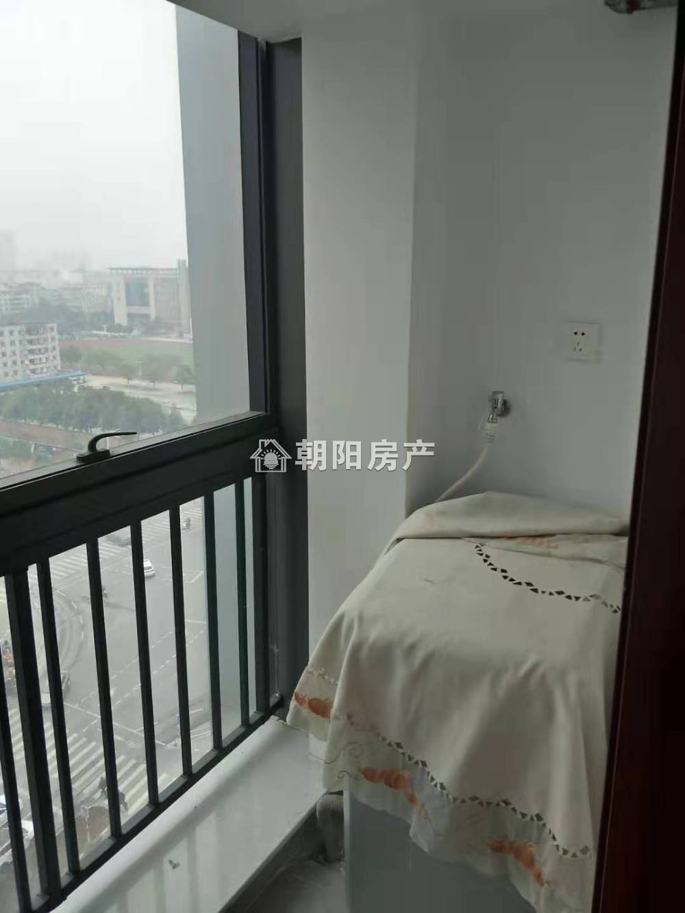 中环158 46平 精装一室一厅 满两年 配套齐全