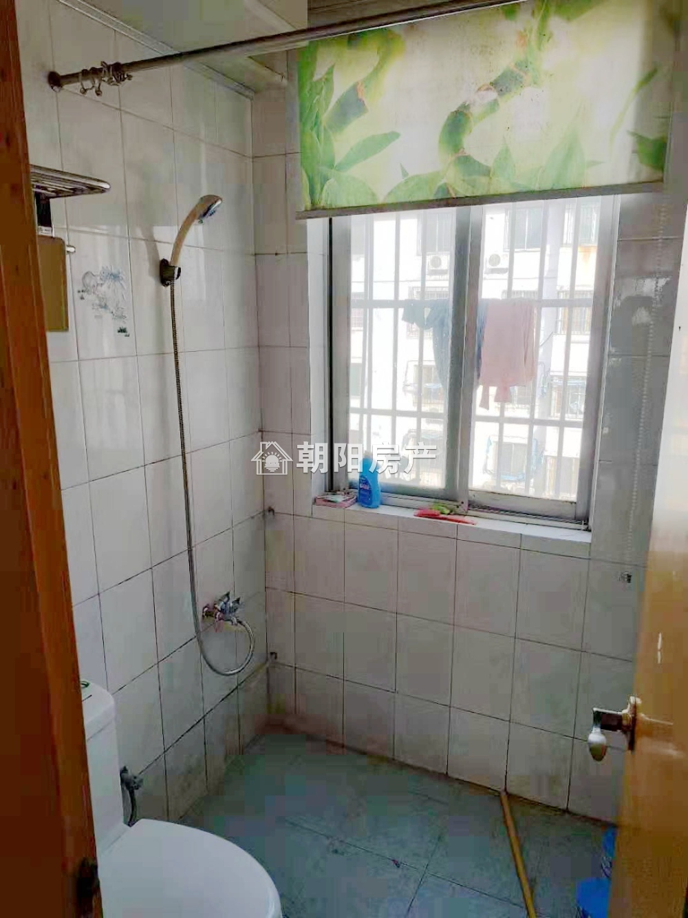 东苑小区西区 80平 朝南两居 满两年免税 交通便利