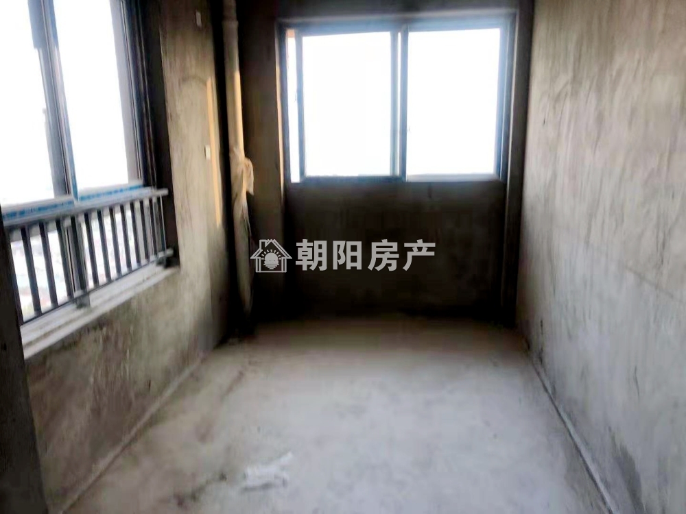 东城国际 111平 南向三居 高楼层采光好 免税随时看房