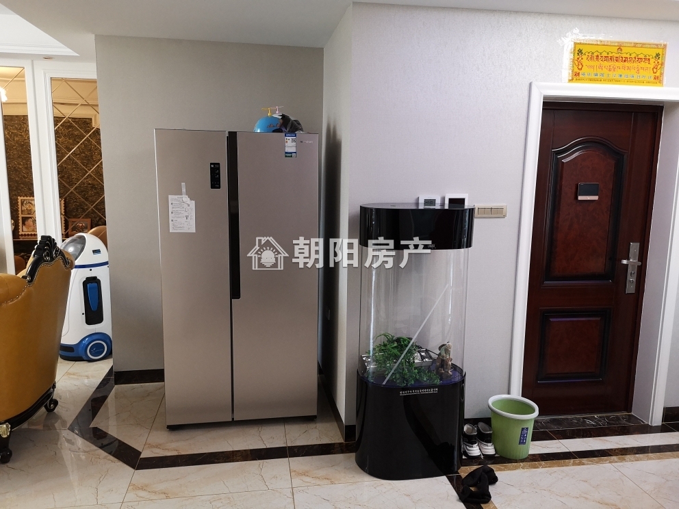 春雨梧桐 115平 南向豪装三室 交通便利 配套齐全