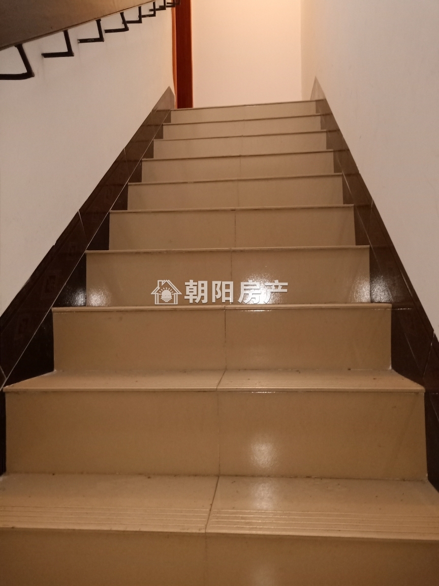 南苑二期 104平 南向精装三室 学区房免税 3354元/平