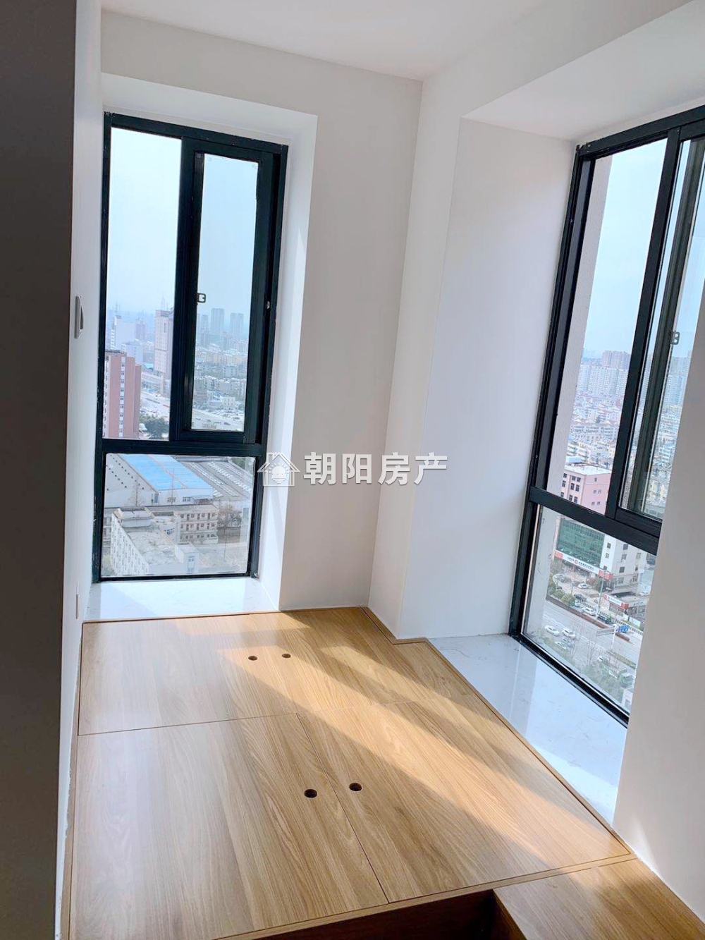 龙湖中心 45平 精装一室一厅 配套齐全 高楼层采光好