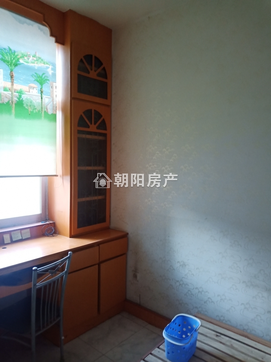 铁三处 78平 南向精装三居 满两年 学区房