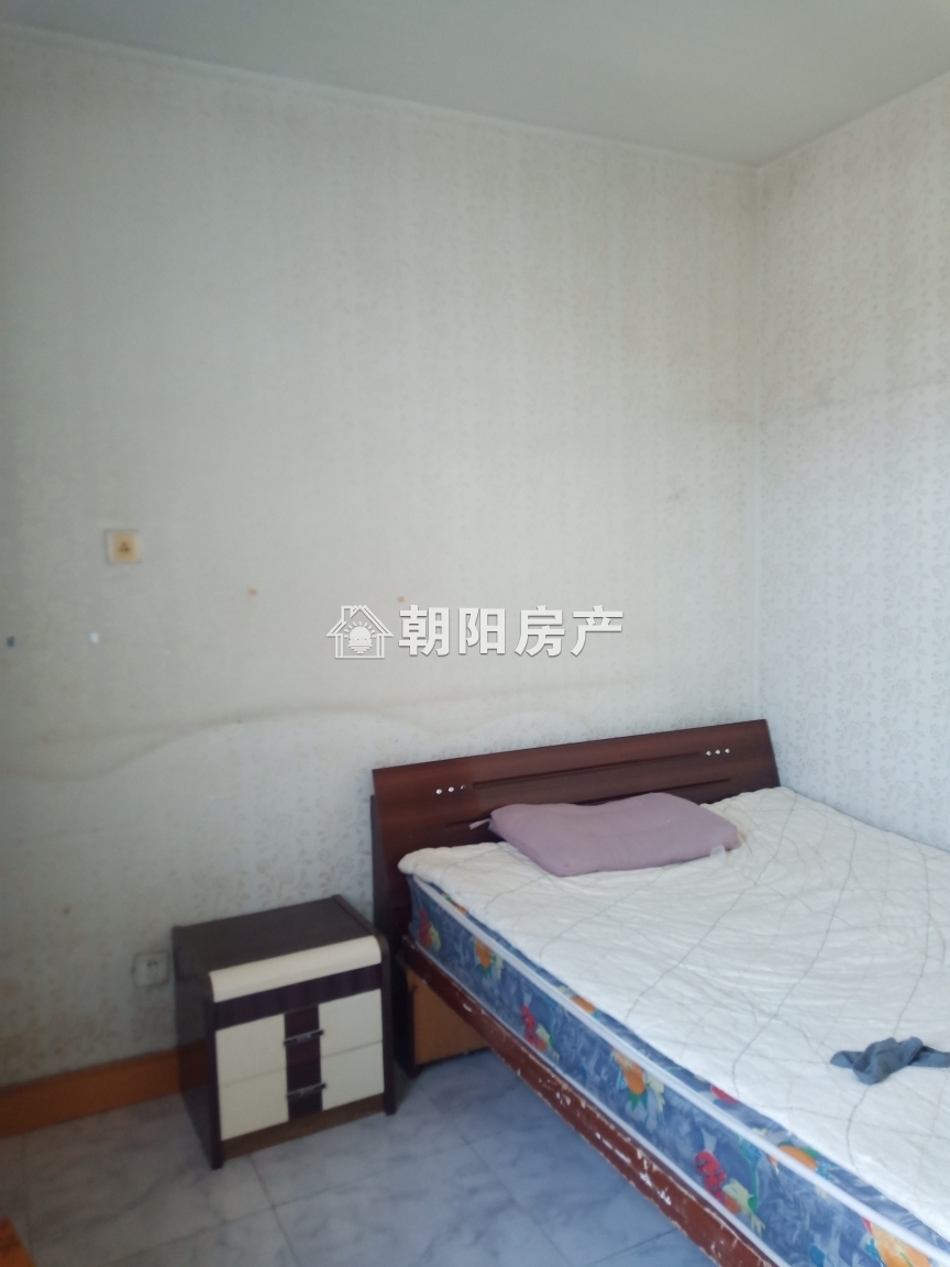 铁三处 78平 南向精装三居 满两年 学区房