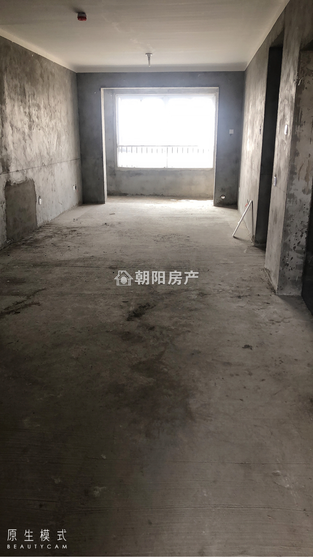 万茂华府 108平 南向三室 学区房 采光好 单价7.36元