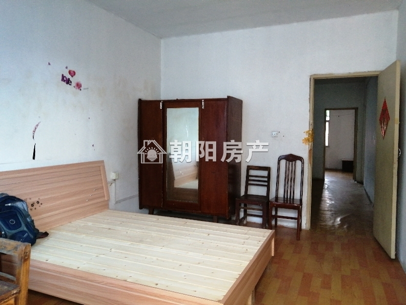 北街 80平 南向两居 简装 交通便利 学区房 采光好