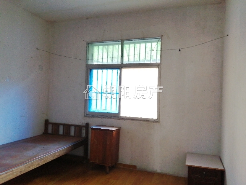 北街 80平 南向两居 简装 交通便利 学区房 采光好