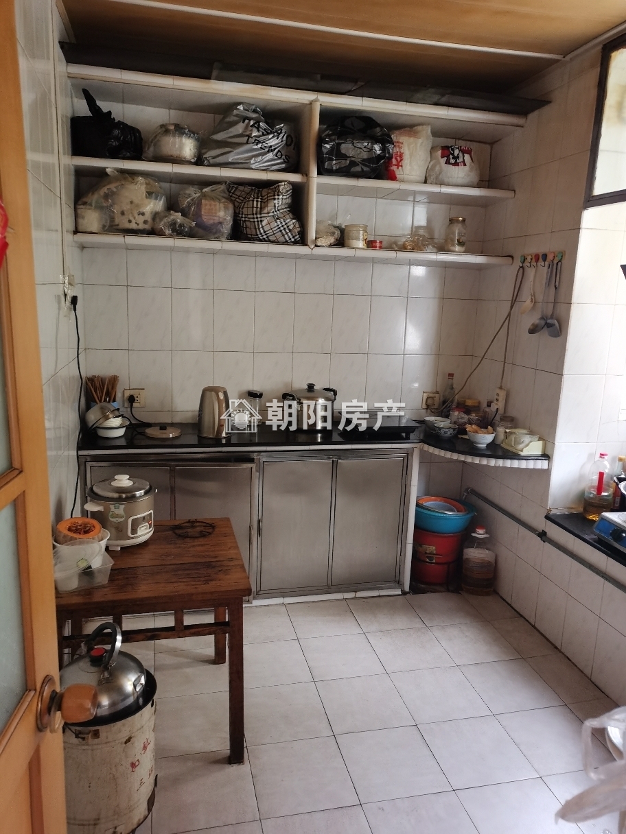 东苑新村 90平 朝南两居 学区房 简装 交通便利 随时看房