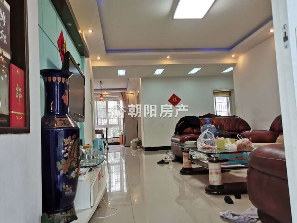凤凰花园 128平 精装三室朝南 学区房 交通便利