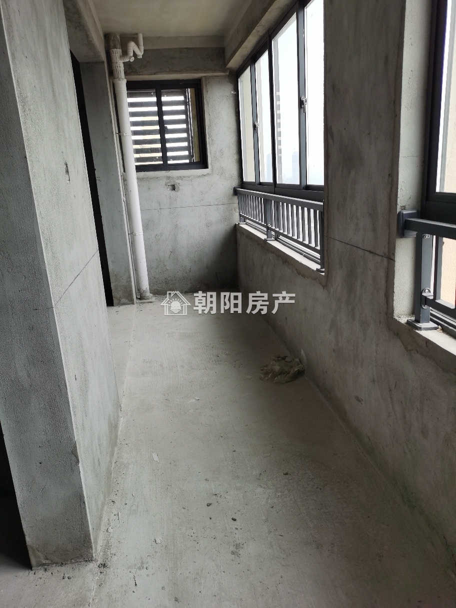 金地天悦 99平 南向采光好三室 满五唯一 毛坯交付