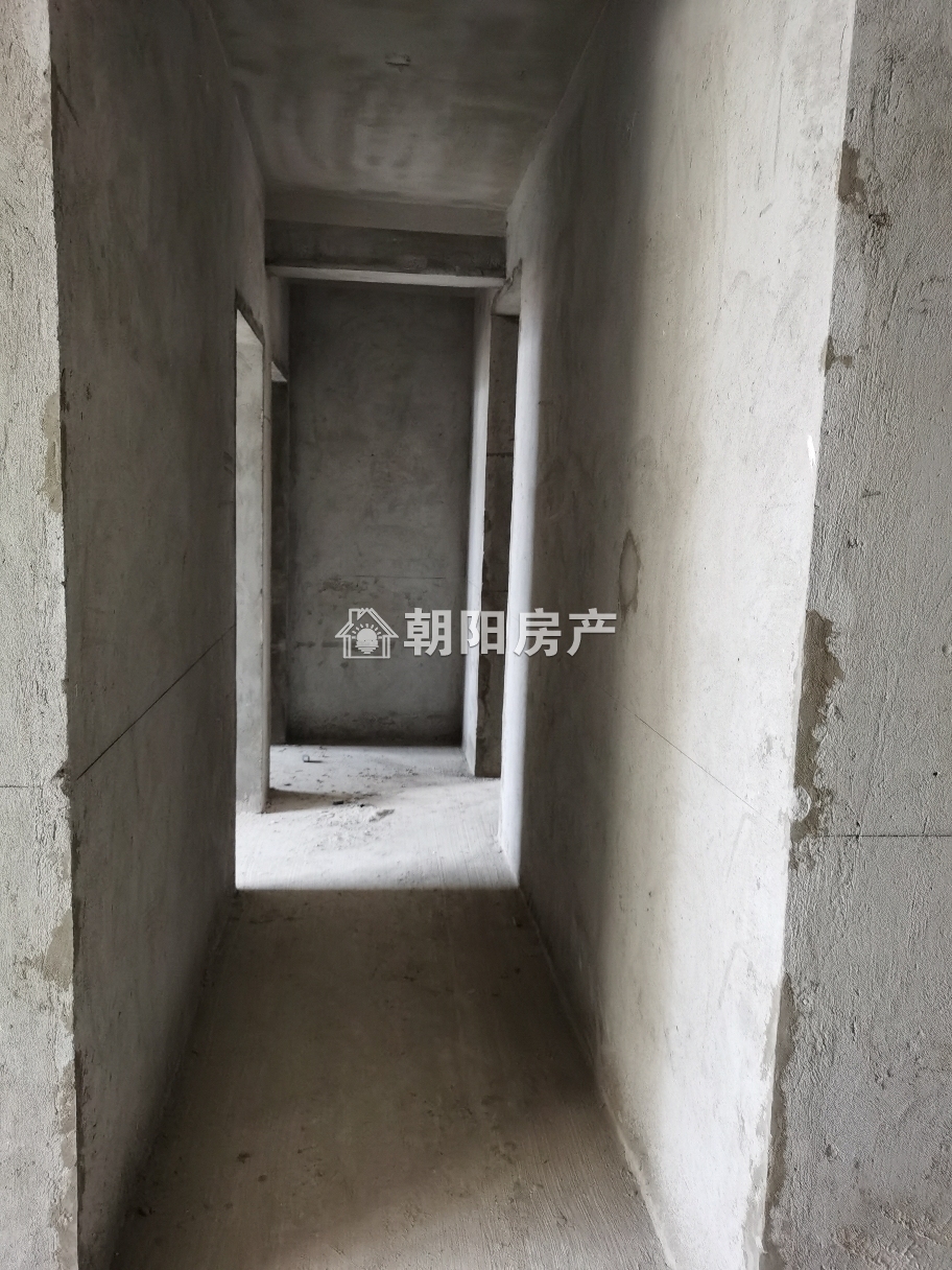 金地天悦 99平 朝南三居 毛坯 学区房 配套齐全