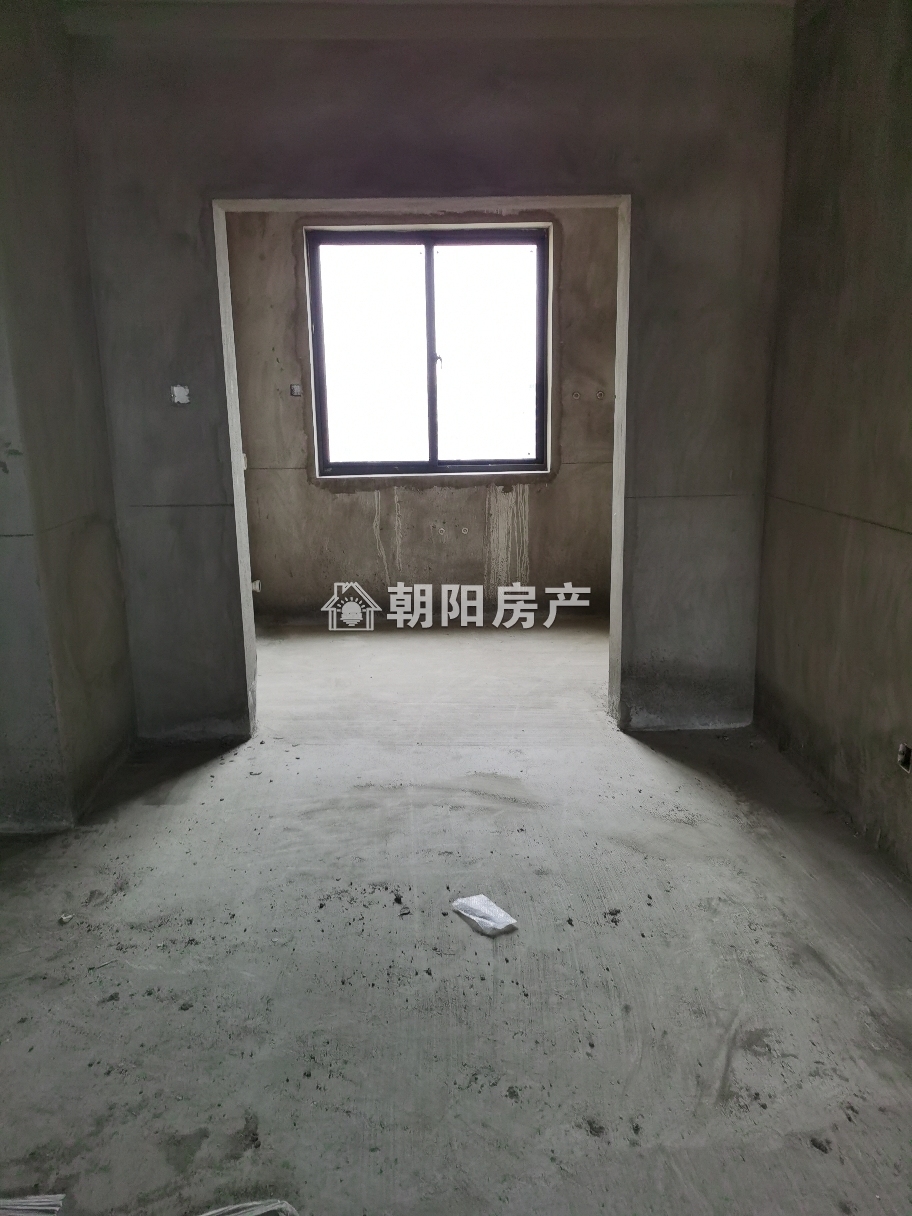 金地天悦 125平 南向四室毛坯 5176元/平 学区房交通便利