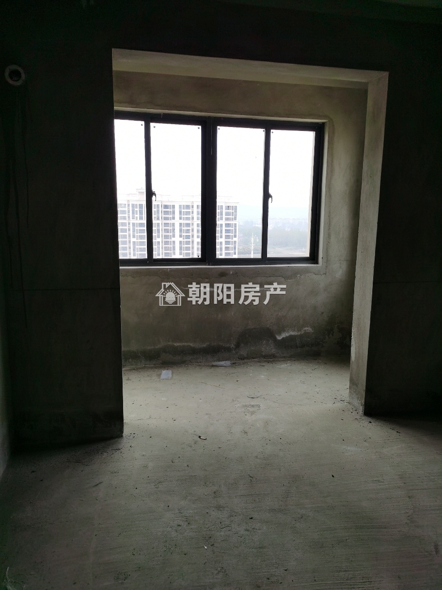 金地天悦 125平 南向四室毛坯 5176元/平 学区房交通便利