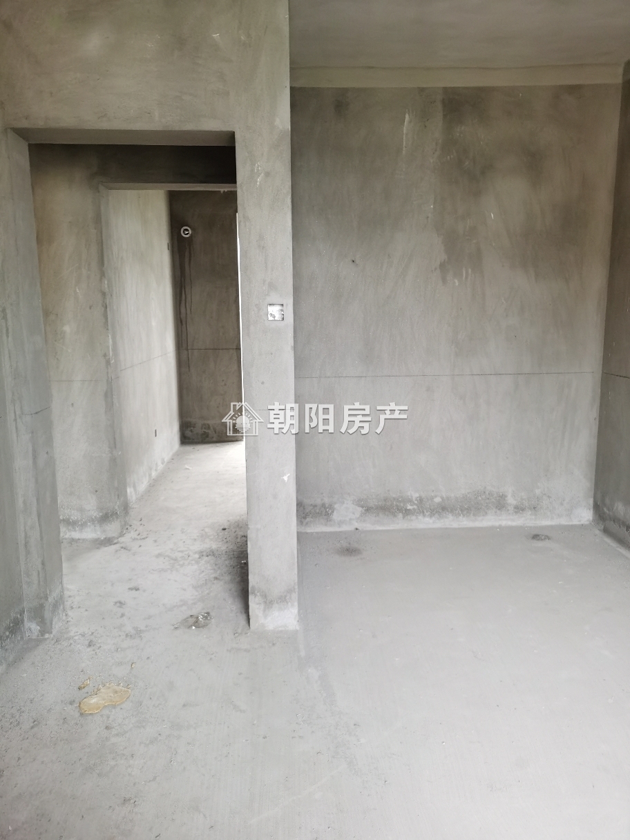 金地天悦 125平 南向四室毛坯 5176元/平 学区房交通便利