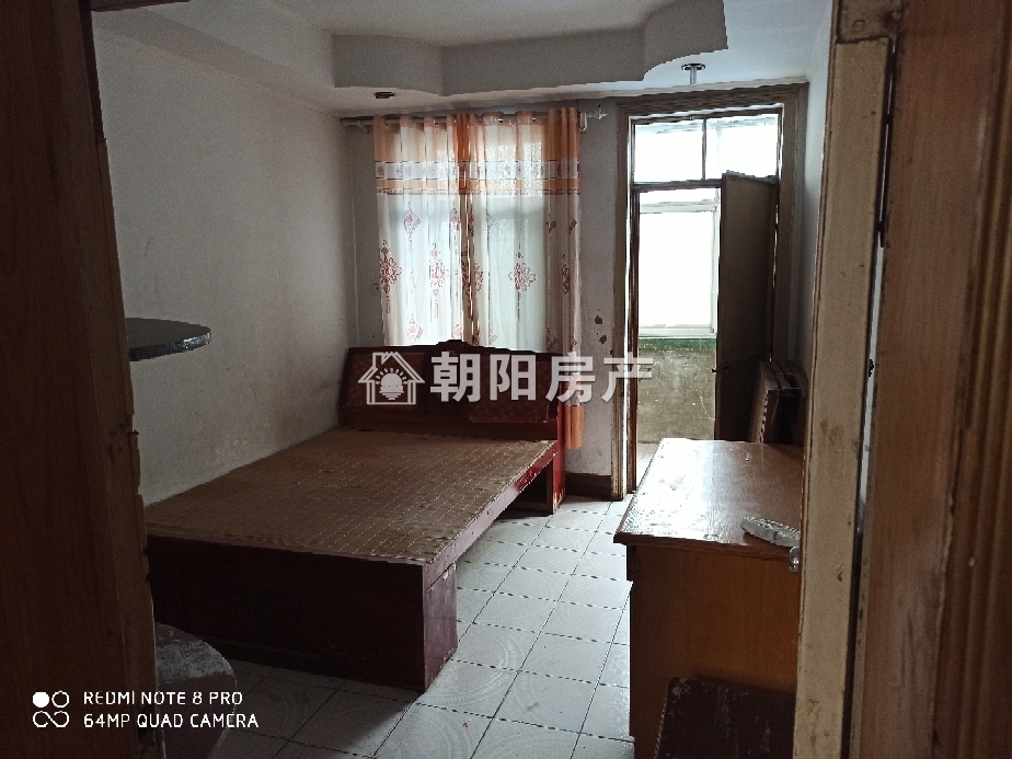 四水厂家属楼 59平 南向两居 交通便利 满两年 随时看房