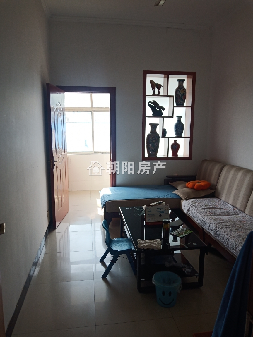 龙眼村 75平 朝南精装三居 免税随时看房
