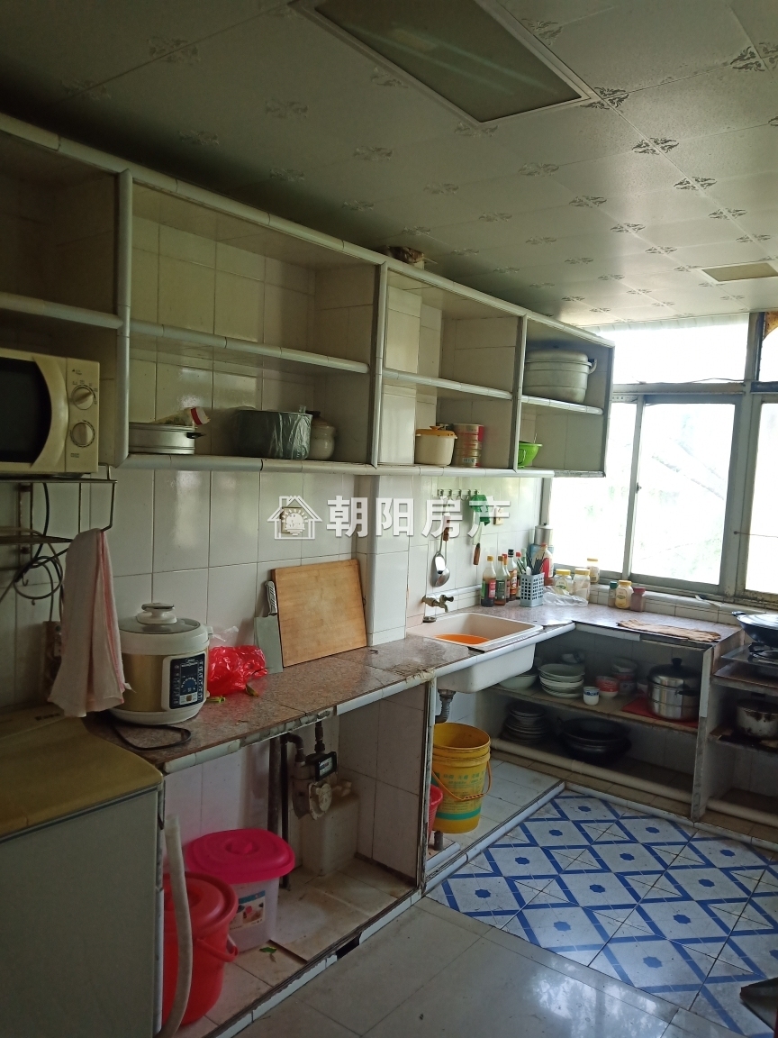 龙眼村 75平 朝南精装三居 免税随时看房