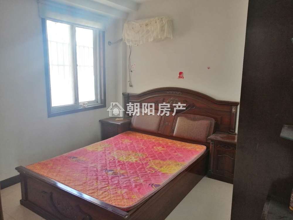 金丰易居 100平 朝南精装三室 采光好 配套齐全