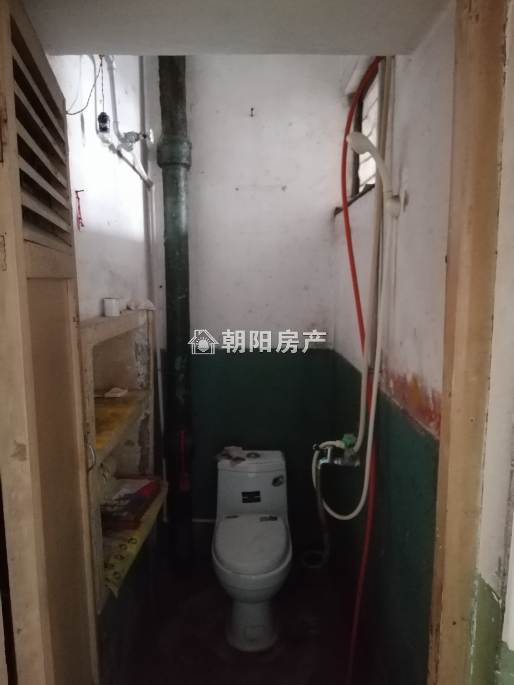 桂苑西区 61平 朝南两室 交通便利 满两年