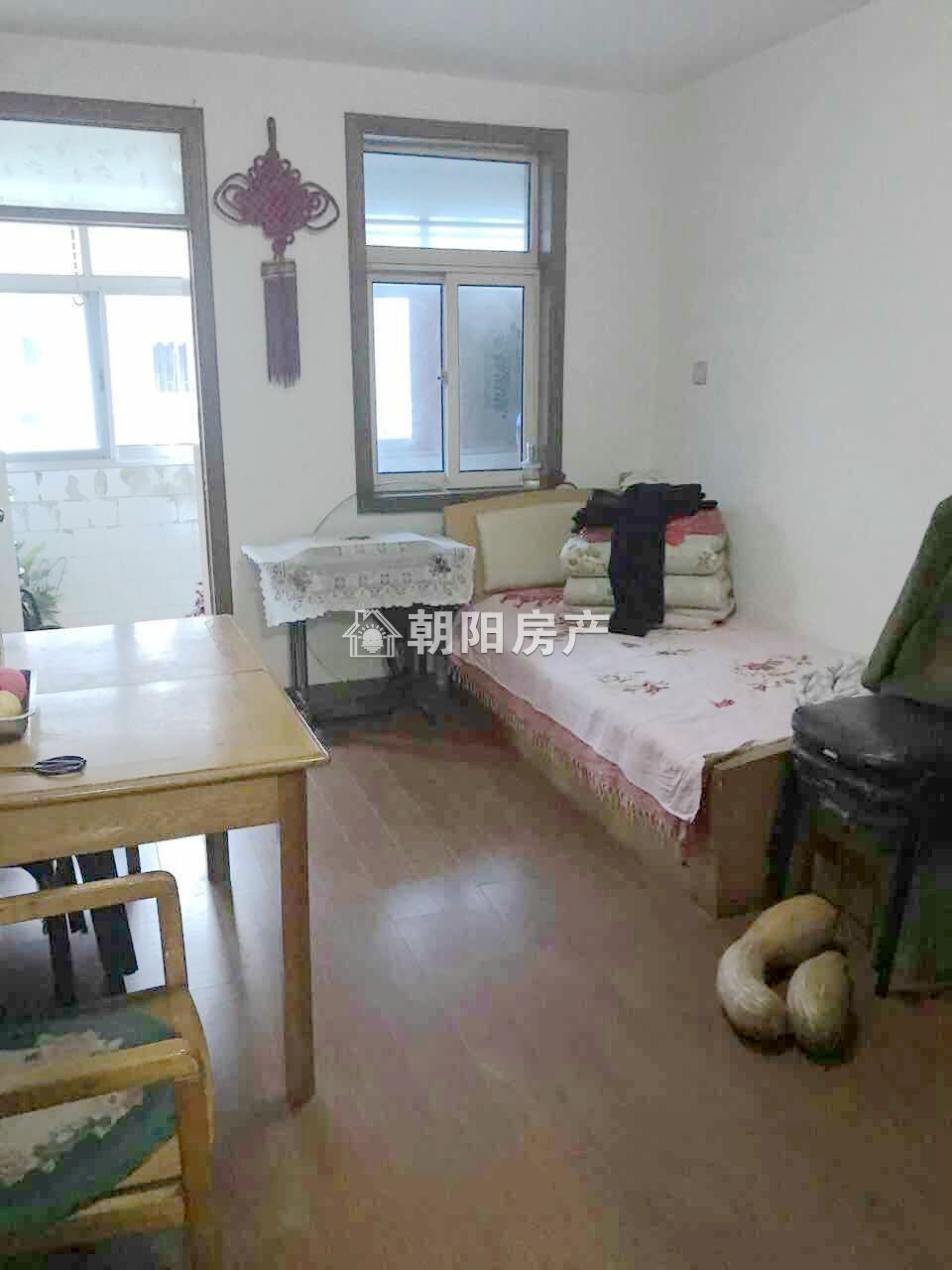 香港街花园 77平 南向精装两居 交通便利 拎包入住