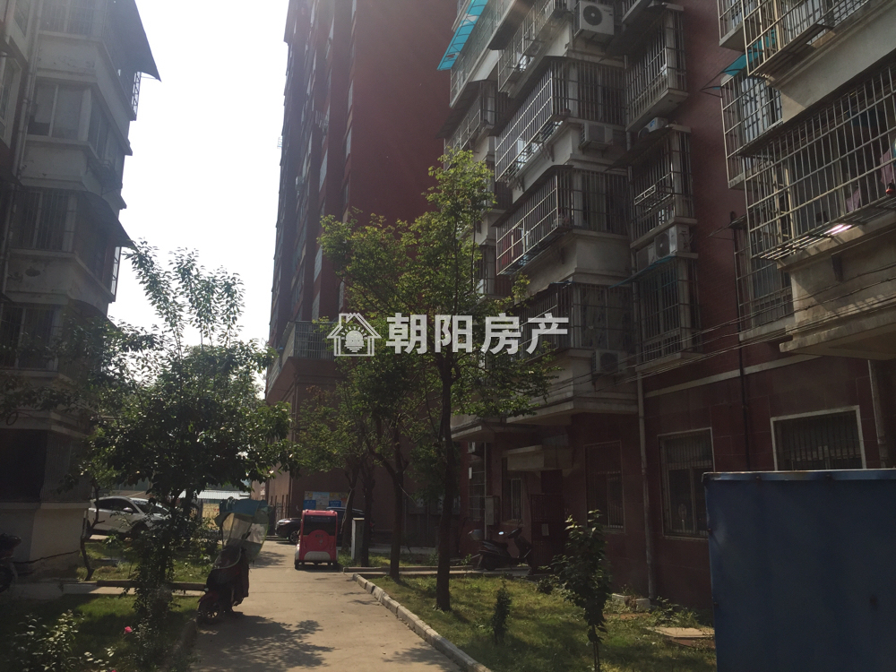 明珠花园 93平 南向精装两居 满两年 交通便利