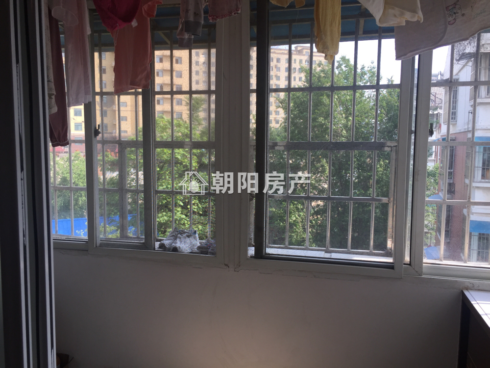 明珠花园 93平 南向精装两居 满两年 交通便利