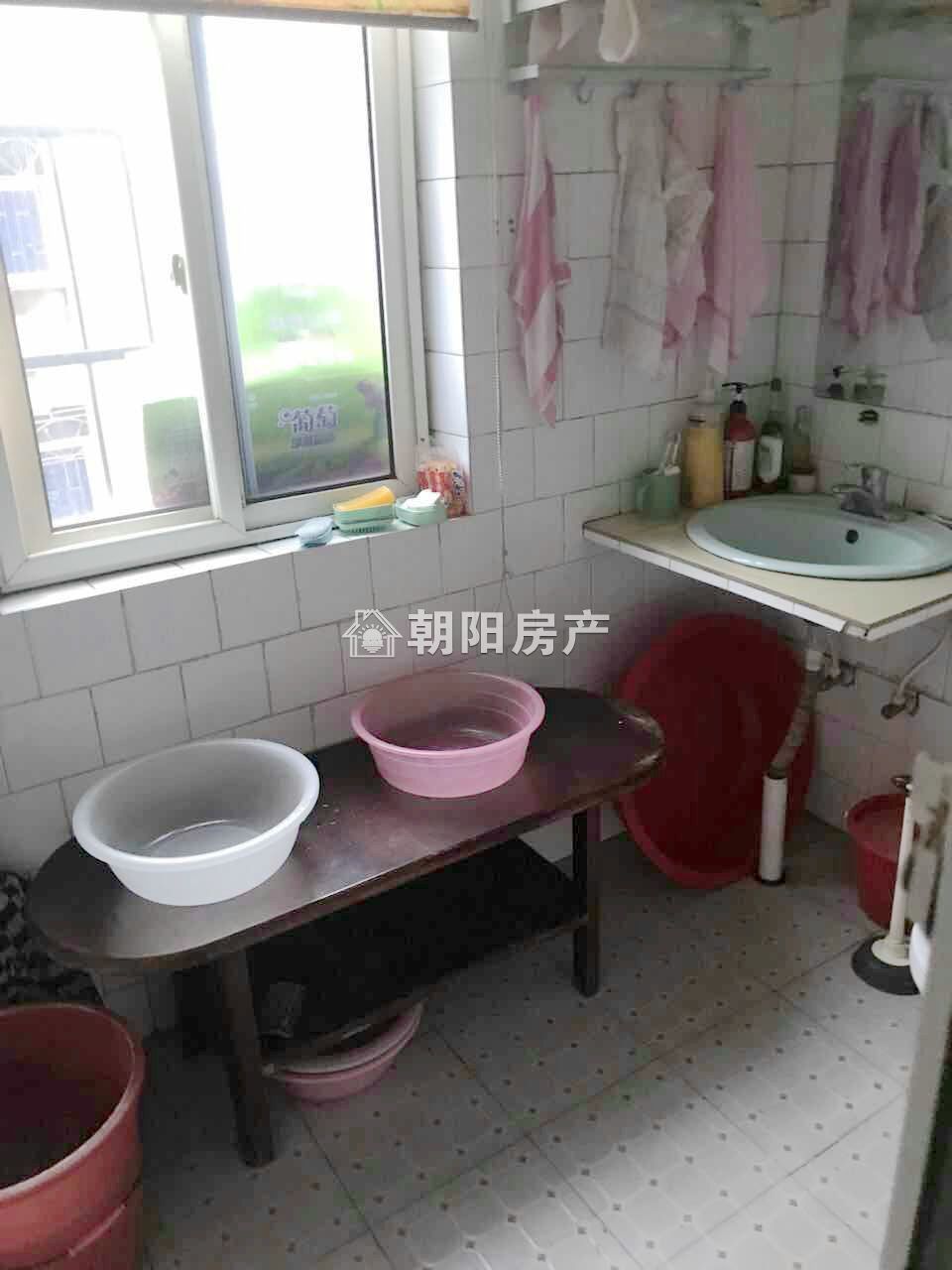 香港街花园 77平 南向精装两居 交通便利 拎包入住