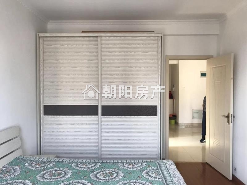 银鹭万树城 89平 南向精装两居 学区房 满两年
