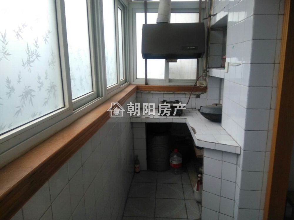 桂苑东区 42平 南向两室 满五唯一 普装