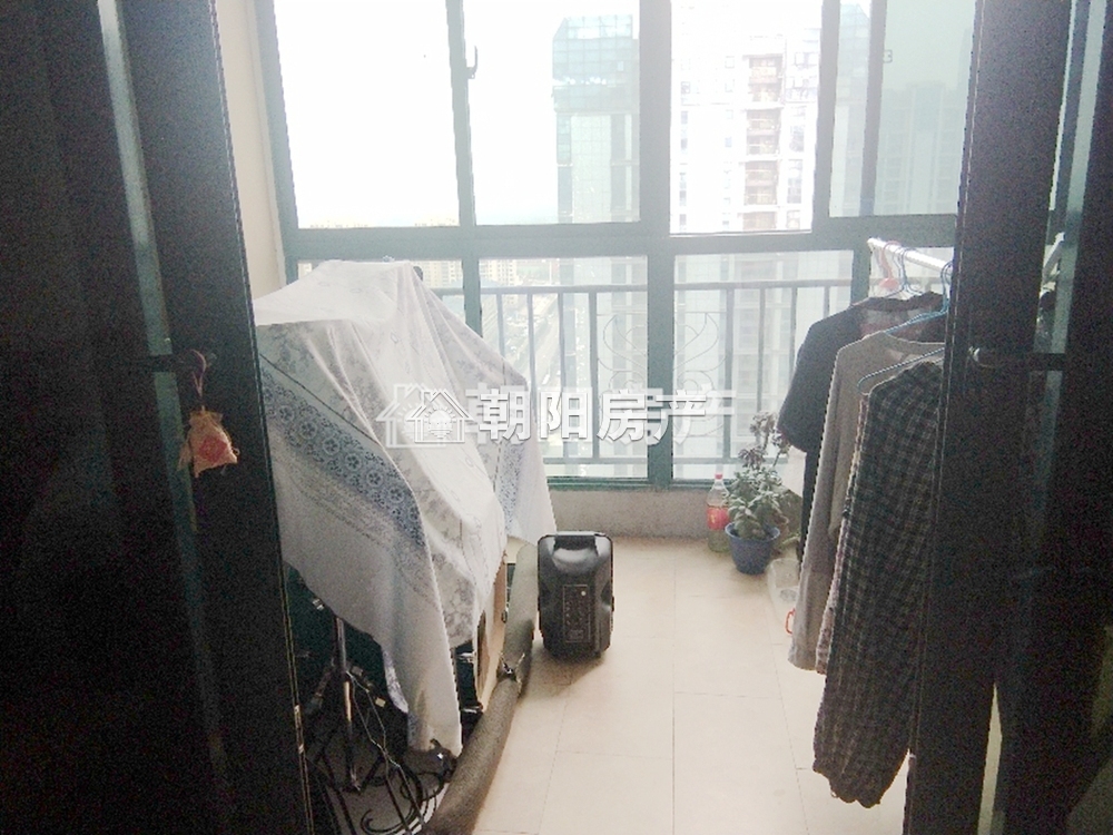 恒大绿洲 91平 南向精装两室 学区房 交通便利 随时看房