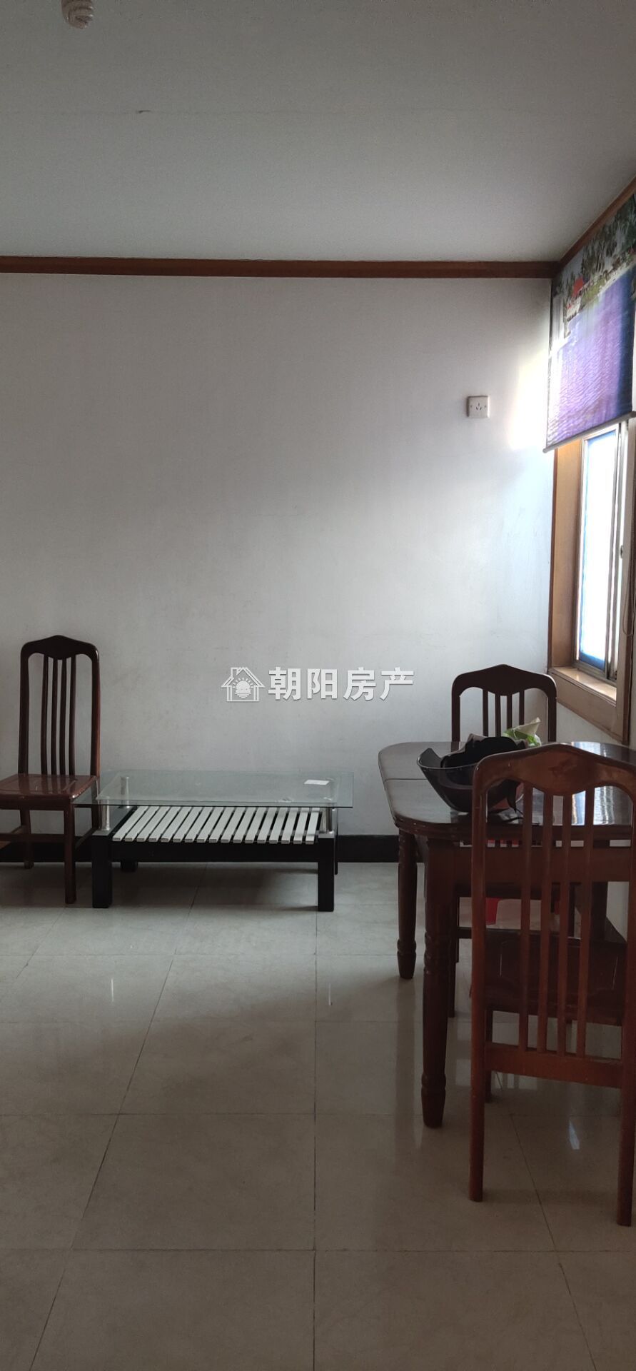 翡翠苑 70平 东向两居 简装 满两年 单价2961元/平