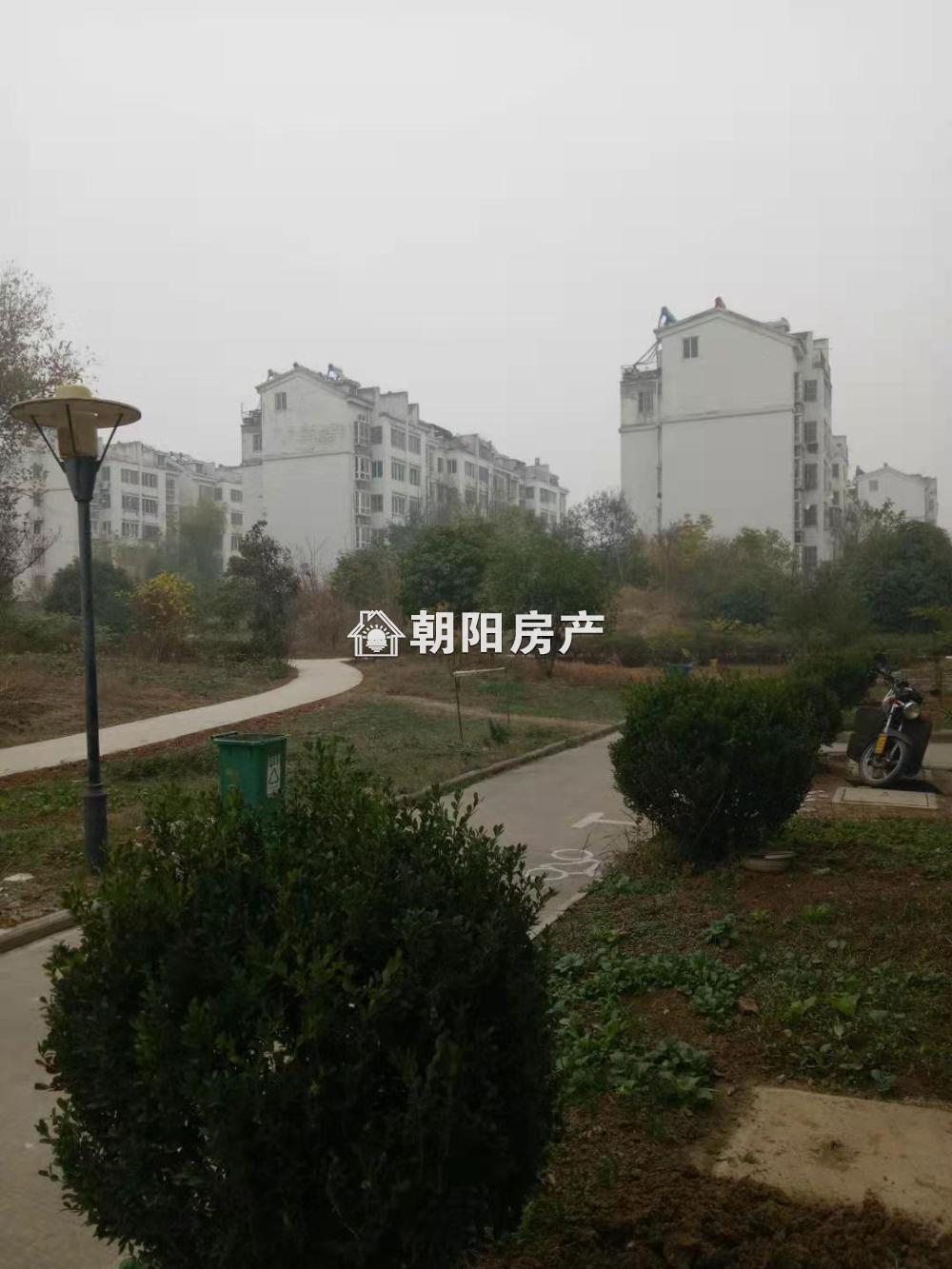 范圩小区 92平 南向三室一厅 高楼层采光好 交通便利