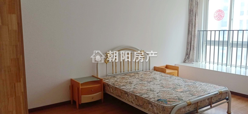 龙湖中心 91平 南向精装两室 满两年 交通便利 配套齐全