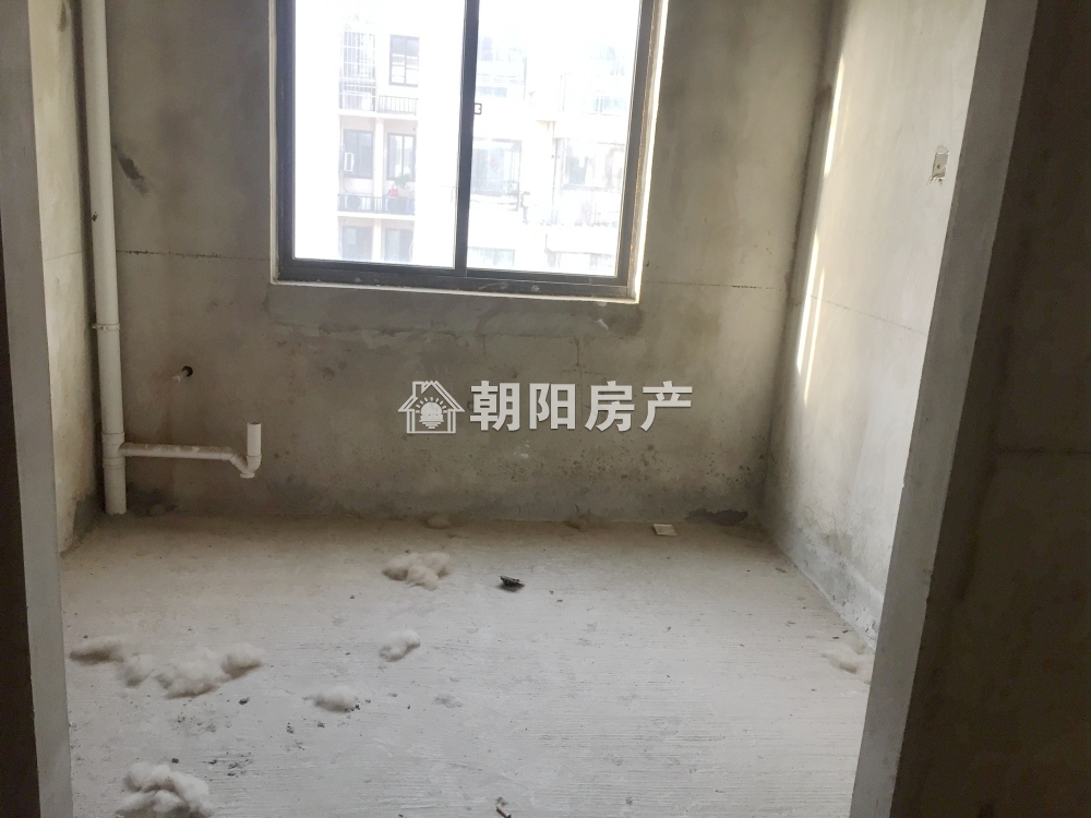 金地月伴湾111平3室 毛坯高性价比 单价2333元