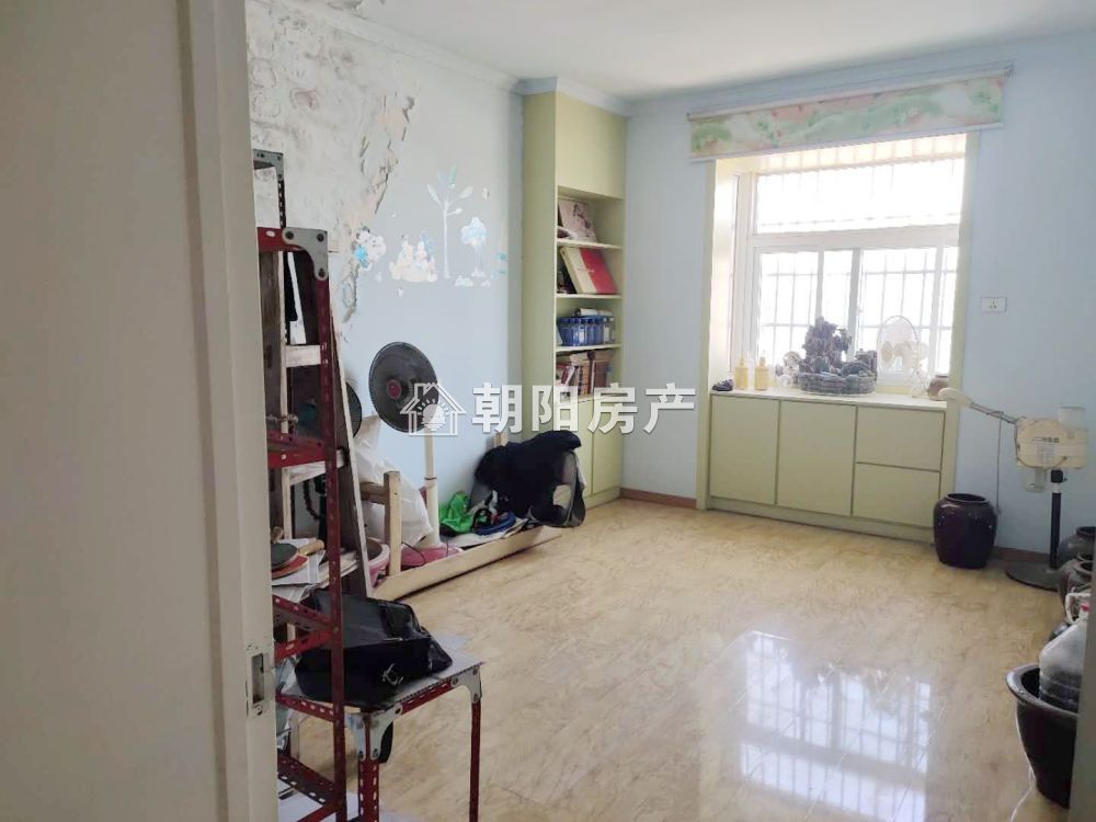 菊苑小区 130平 南向三居双卫 高楼层 简装 随时看房