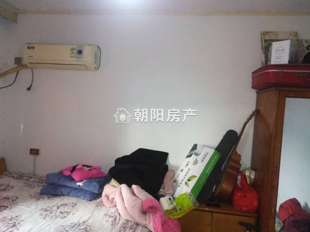 香港街 63平 南向两室一卫 满两年 学区房 普装