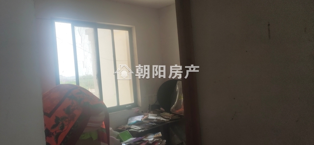 明珠花园 110平 南向三室两厅 满两年 学区房 交通便利