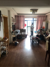 金岭新村 92平 南向精装三室 环境好