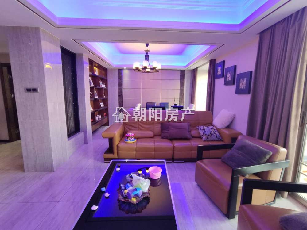 金地月伴湾四区 138平 南向大三居 学区房 精装高楼层